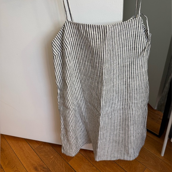 Reformation Aubree Linen Dress - Picture 2 of 4